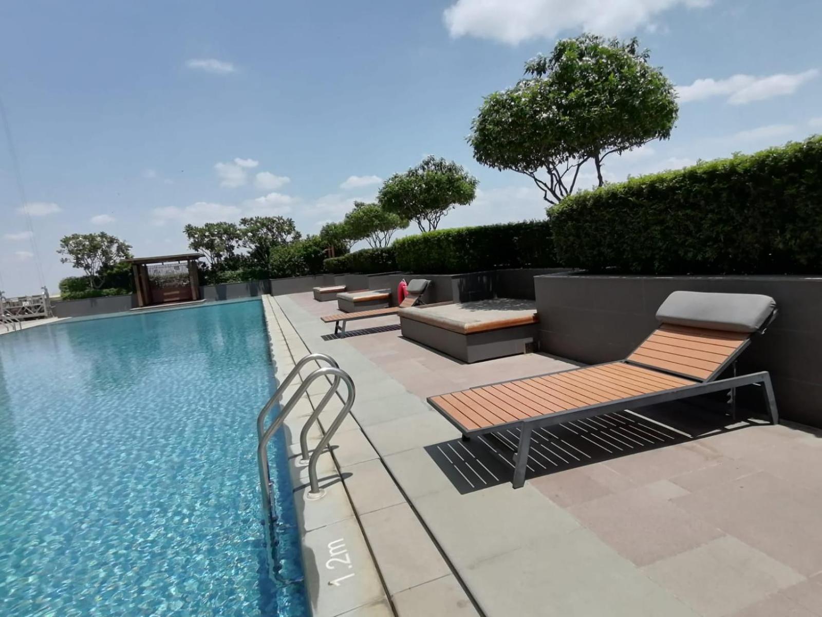 Impian II - The Peak Residence Phnom Penh Exterior foto